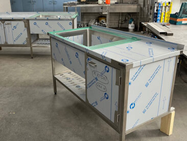 Kylmäteräs valmiita tuotteita