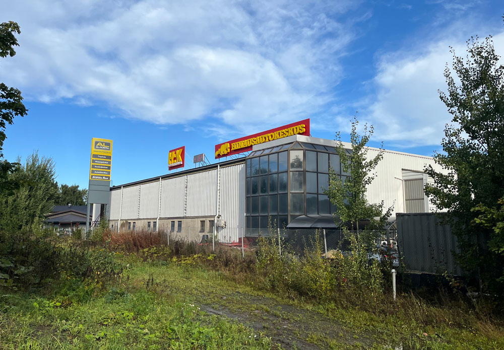 Hinausautokeskus Helsinki Juhtatie 2